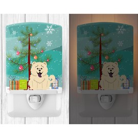 Caroline's Treasures BB4265CNL Merry Christmas Tree Chow Chow White Ceramic Night Light Compact, UL-Certified, Ideal for Bedroom, Bathroom, Nursery, Hallway, Kitchen, 6x4x3, Multicolor