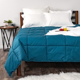 Ameridown Medium Warmth Premier Down Alternative Comforter with Sewn in Duvet Corner Loop Attachments, Twin/Long Twin Size Bed, Dark Harbor