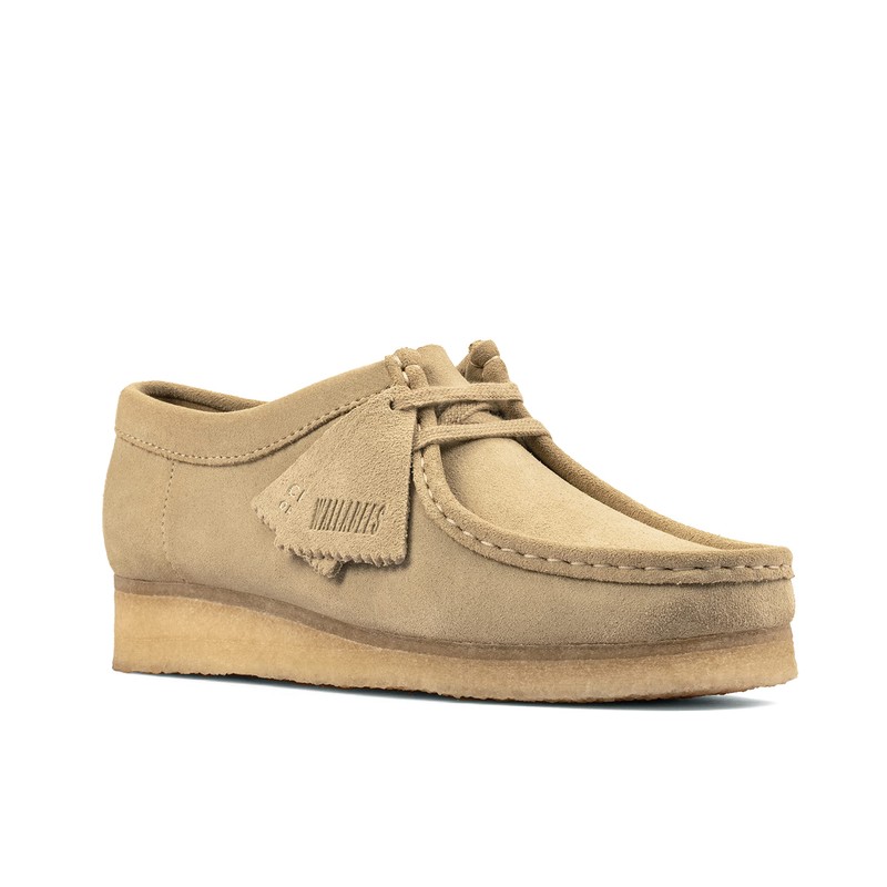 Clarks womens Wallabee. Oxford, Maple Suede, 8.5 US