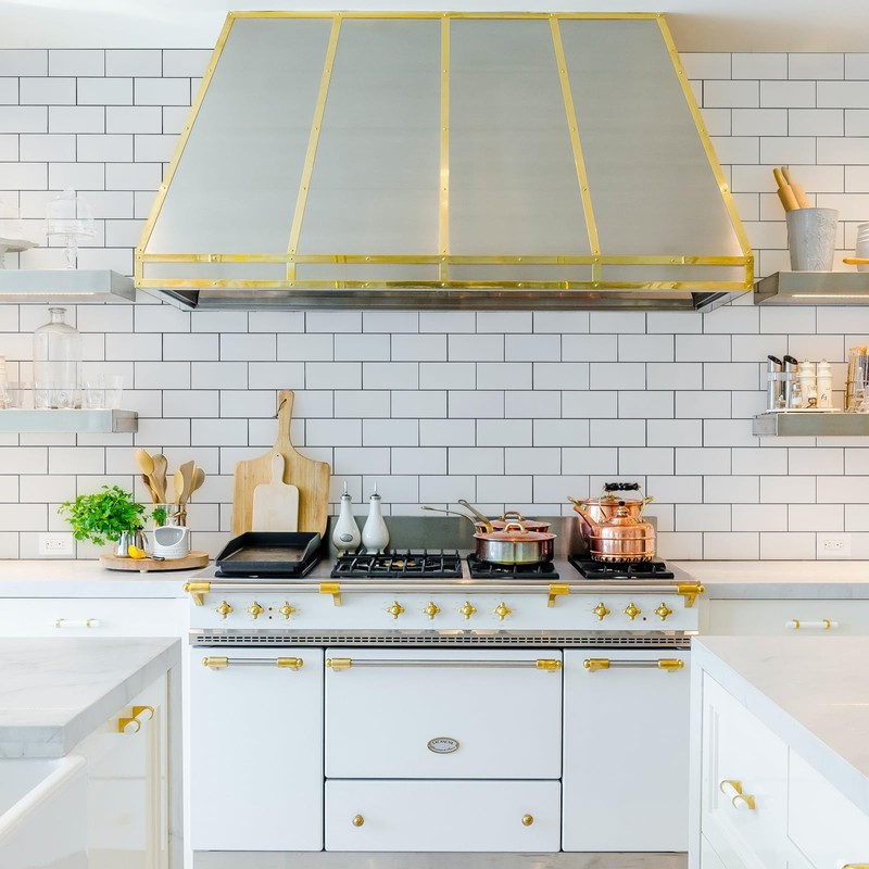 Vamos Tile 100-Piece Glossy Pure White Peel and Stick Backsplash