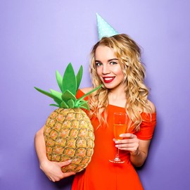 ISAKEN Stuffed Pineapple Plush Cushion, Cute Fruit Cuddly Plush Toy Pineapple Cuddly Toy Soft Sleeping Pillow Body Pillow Birthday Boys Girls