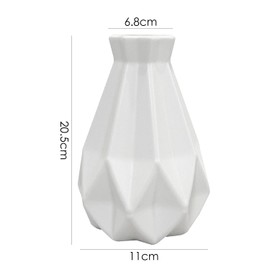 1 Piece White Vase, Irregular Vase, Geometric Plastic Vase, Desktop Ornament, Creative Flower Arrangement Container for Home Office Decoration