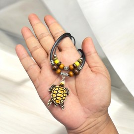 PRASATT Sea Turtle Double Layer Necklace For Women Men Yak Bone Tortoise Hawaii Tribal Surfer Necklace Sea Turtles Pendants Necklaces Gift For Unisex (Brown)