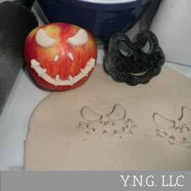 INSPIRED BY JACK SKELETON FONDANT FACE 2.5 INCH COOKIE CUTTER MADE IN USA PR5378