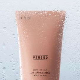 Versed- Exfoliante corporal y mascarilla exfoliantes AHA Buff It Out, paquete de 2: exfoliante con ácido láctico y ácido glicólico Mi