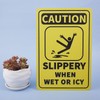GLOBLELAND Caution Slippery When Wet or Icy Sign 20x30 cm
