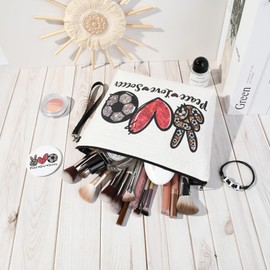 SOIDRAM Soccer Gifts Soccer Makeup Bag for Women girls Soccer Coach Gift Soccer Team Gifts for Soccer Lovers Players Fans Birthday Gifts for Women