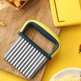 Crinkle Slicer Potato Crinkle Cutter Crinkle Chip Cutter Stainless Steel Potato Cutter Potato Vegetable Peeler Potato Chipper Wavy Blade Crinkle Cutting Tool for Kitchen