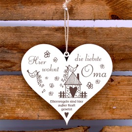 Dekolando Wooden Sign with Engraving "Hier wohnt die liebste Oma, Elternregeln außer Kraft", Heart Door Decoration, 13 x 12 cm, Grandmother Door Sign