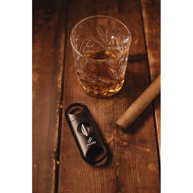 Pardo Cigar V-Cut Cigar Cutter, Black, Wedge Cut, Easy to