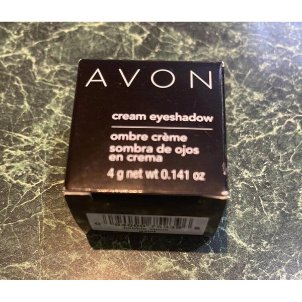 Avon Loose Eyeshadows in Enchanted Lilac