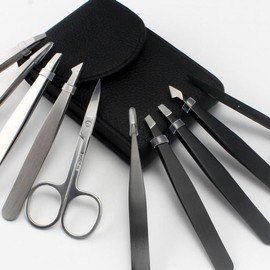 I'm excited Ttotomol Kimming Beauty Tweezers Set Cover Four Scissors Precision Eyebrow Tweezers Makeup / 또또몰 키밍 미용 핀셋 세트 커버포 가위 정밀 눈썹 쪽집게 메이크업