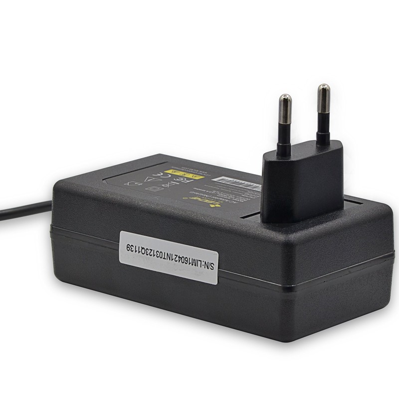 LEICKE Ull Universal Power Supply, 5.5 x 2.5 mm Plug