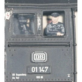 Roco 40001 H0 engine driver and heater