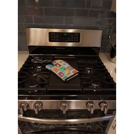 Caroline's Treasures MLM1104OVMT Lots of Schnauzer Oven Mitt Heat Resistant Thick Oven Mitt for Hot Pans and Oven, Kitchen Mitt Protect Hands, Cooking Baking Glove