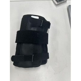 ONLYCARE Lightweight Fit Wrist Support with Bionic Carpal Tunnel Splint