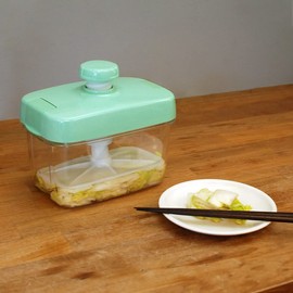 Máquina japonesa para hacer encurtidos, Tsukemono, sin BPA, fabricada en Japón, 2.2 L, cuadrado, verde
