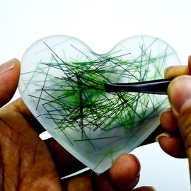 2 Pack Skin Picking Fidget Pads Skin Picking Fidget Toys with Tweezer for Trichotillomania Skin Hair Picking Fidget Anxiety Heart-Shaped