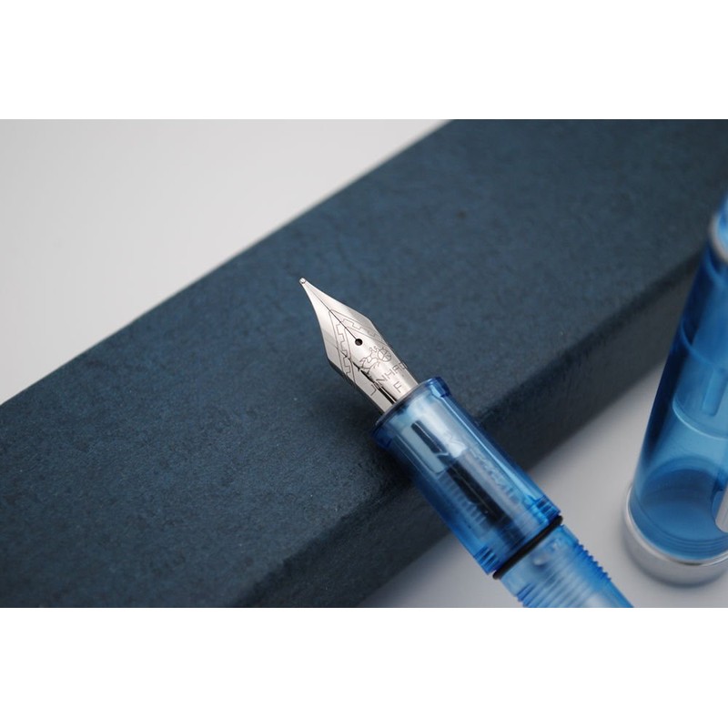JINHAO 992 Fountain Pen (Translucent Blue)