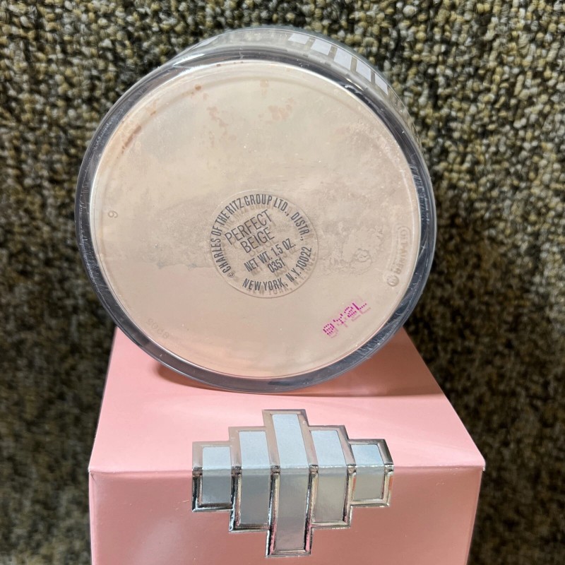 Charles of the Ritz Custom Blended Powder Perfect Beige 1.5