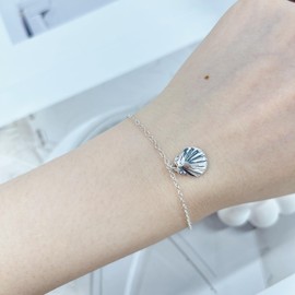 Minimalist Shell Charm Bracelet for Women Simple Dainty Thin Scallop Ankle Bracelets Tiny Cute Seashell Link Chain Adjustable Boho Ocean Beach Hawaii Summer Holiday Party Trendy Jewelry (Silver)