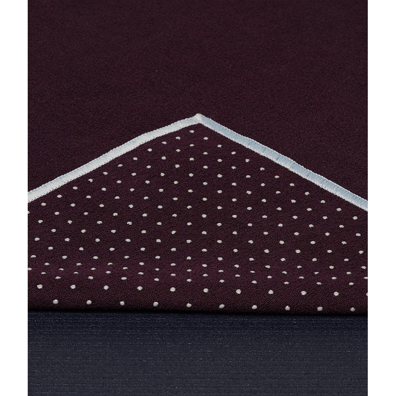Manduka Yogitoes Yoga Towel for Mat, Non-Slip and Quick Dry