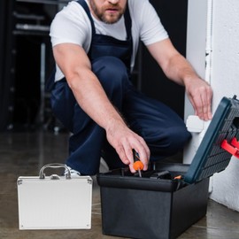 DOITOOL Silver Aluminum Briefcase with Lock, Aluminum Briefcase for Men or Women, Metal Hard Case with Foam for Travelers Luggage Craftsman Travel Cash