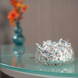 Hershys Kisses Milk Chocolate Candy, Silver Foil Individually Wrapped, 2 Pound Bulk Bag, 200 Pieces
