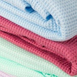 Interweave Healthcare Blue Hospital Thermal Throw Blanket, No Fluff Transfer, Flame Retardant & Comfortable, Lightweight Yet Warm