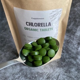 Cupplement - 4 Beutel Chlorella 300 Tabletten - Gratis Pillenbox - Bio - Kein Pulver oder Flocken - Nahrungsergänzung - Superfood - Spirulina
