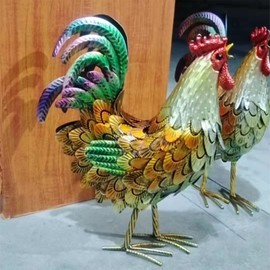 Metal Rooster Decor, Metal Animal Yard Art Lawn Ornament Figures Artwork for Outdoor, Patio, Backyard and Home Kitchen Decoration (Golden)
