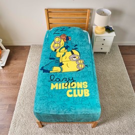 ZippySack Twin Bed Zip-Up Bedding – Super Soft Fleece Fitted Blanket with Side Pocket & Durable Zipper – Easy Bed-Making for Kids (Minions)