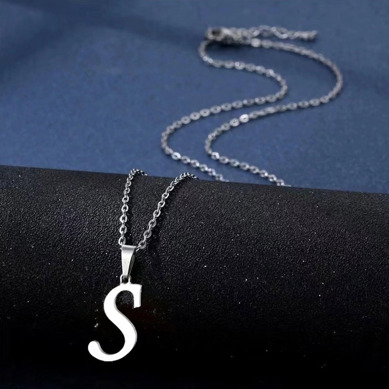 GDBAIXIMY Alphabet S Name Initial Letter Pendant Necklace Silver for