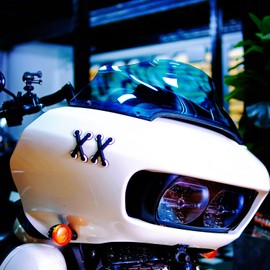 POWER JAMES 8 inch Acrylic Windshield, Compatible with Harley Davidson Road Glide FLTR 2015-2023, Clear (Lake Blue)