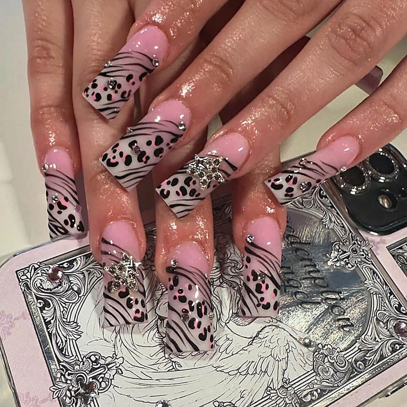 QQPPOLIU Long Press on Square Nails,Pink Fake Nails with Striped