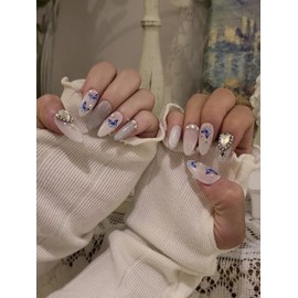 Silver magnet gel & butterfly handmade nail tip ✨ - Almond / 실버자석젤&나비 수제네일팁 ✨ - 아몬드