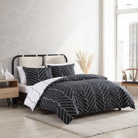 City Scene - Twin Comforter Set, Reversible Cotton Bedding with Matching Sham, Modern Home Decor (Ceres Black, Twin)