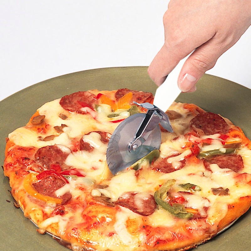 Kai Corporation KAI Easy Grip Pizza Cutter with Rotating Blade,