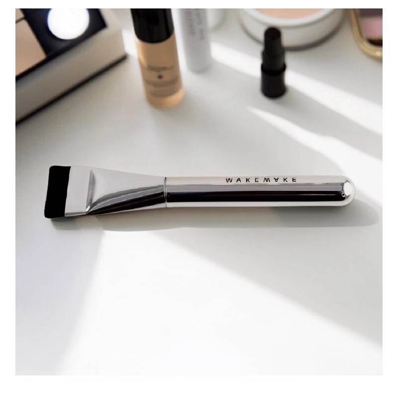 WAKEMAKE Wide Flat Foundation Brush
