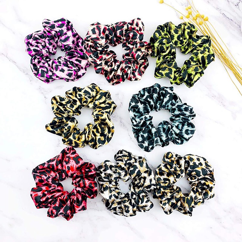 WHITE FANG ZA038 Women's Scrunchie Hair Rubber Leopard Pattern Leopard