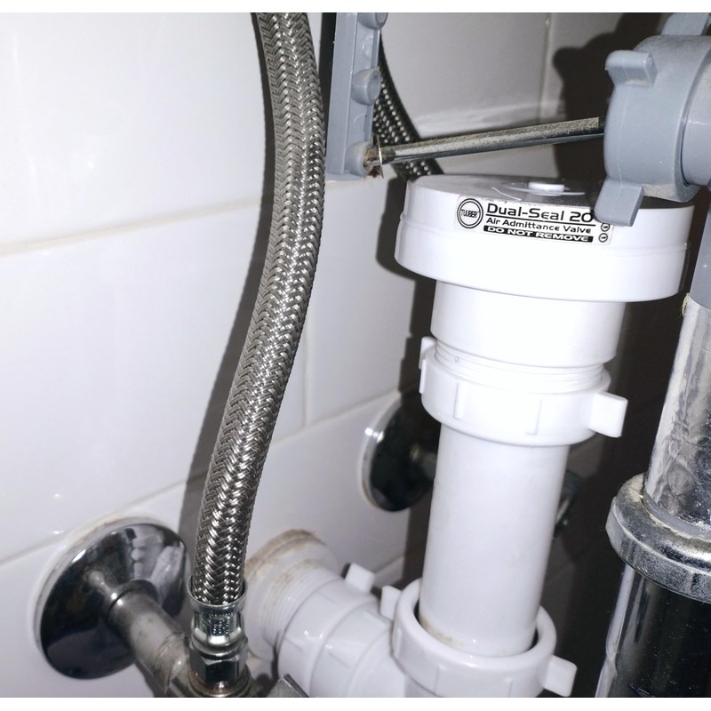 Tuuber air admittance valve 1-1/2-in with sink drain p-trap kit
