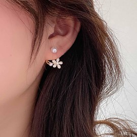 Atentuyi Boho Small Pearl Stud Earrings CZ Flower Earrings Vintage Pearl Earrings Gold Flowers Earrings Crystal Ear Jacket Pearl Front Back Earrings Jewellery for Women and Girls, Crystal