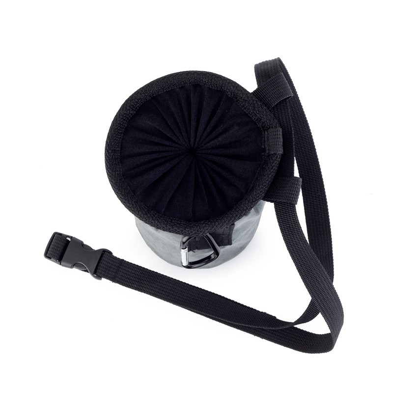 Igoera chalk bag for climbing and bouldering | special lining