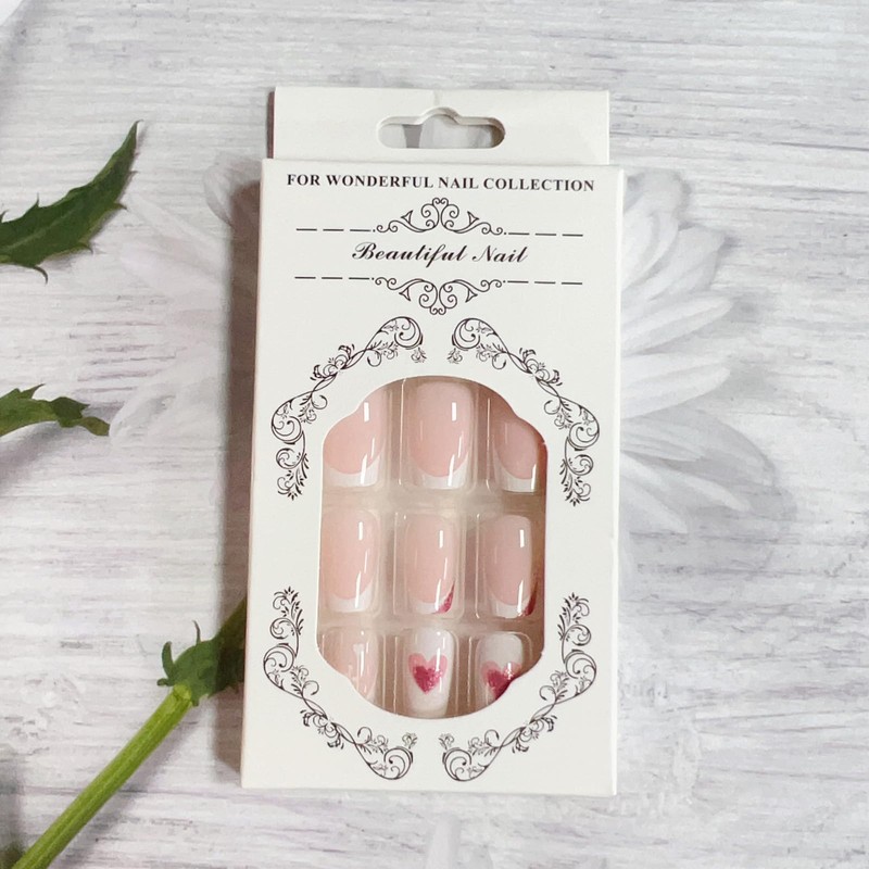 LPOODDNU Square Valentine’s Day Press on Nails Medium Heart Fake