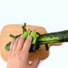 Pack of 4 Kitchen Vegetable Peelers, Palm Peeler, Universal Peeler,