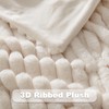 NEWCOSPLAY Faux Fur Throw Blanket Ivory 3D Ribbed Plush Thick