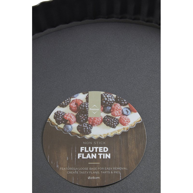 28cm Non Stick Fluted Flan Tin With Loose Base