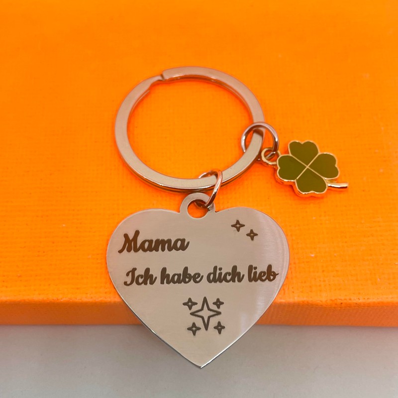 WOO MANTO Heart Keyring with Clover Leaf Pendant, Mama, Ich