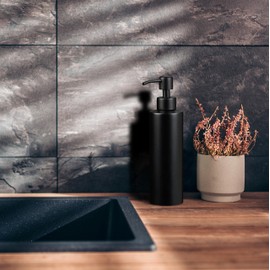 Relaxdays Soap Dispenser 300ml Stainless Steel Refillable Soap Shower Gel Bathroom Kitchen Hand Soap Dispenser Black