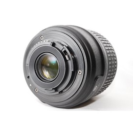 Nikon Standard Zoom Lens AF-S DX NIKKOR 0.7-2.2 in (18-55mm) f/3.5-5.6G VR NIKON DX Format Only